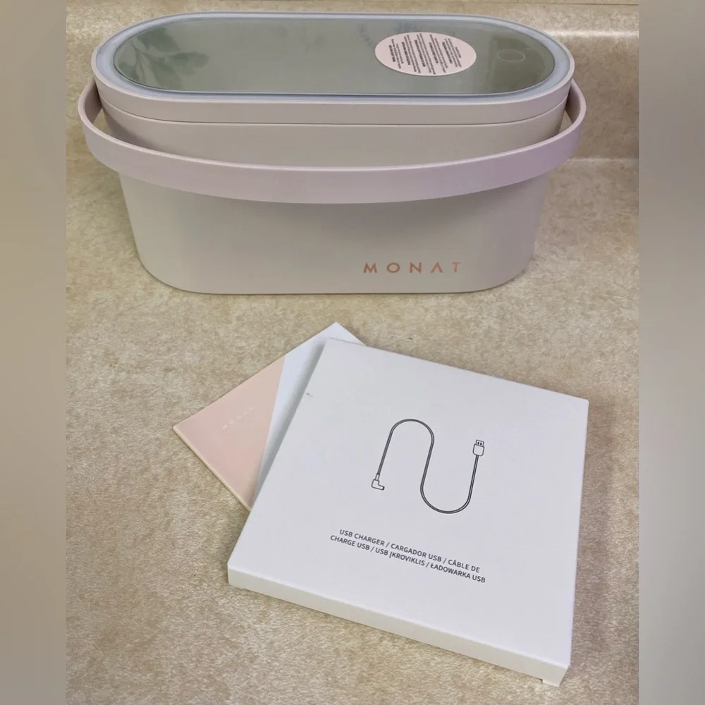MONAT LED Makeup Case Travel Cosmetic Organizer Lighted Mirror Box